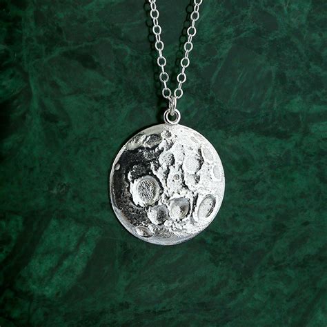 The Moon Necklace | Twenty Pieces