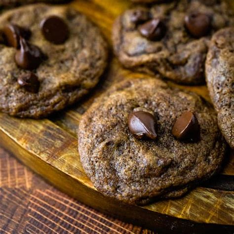 Baileys Chocolate Irish Cream Cookies - Garlic & Zest