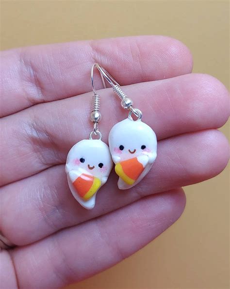 Polymer clay ghost eartings, Ghost halloween earrings, Cute ghost earrings #PolymerClayEarring # ...