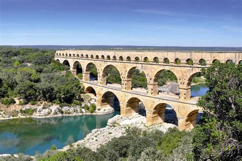 Medio día Nimes, Uzes y Pont du Gard de Avignon 2024 - Aviñón