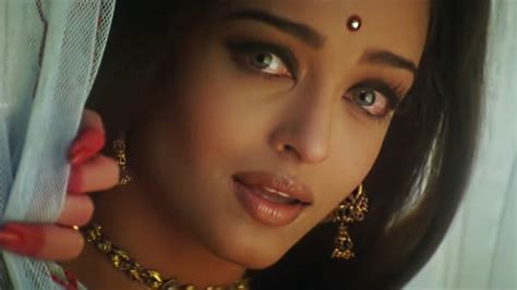 Aishwarya Rai Bachchan | Aishwarya Rai Bachchan’s top 5 solo dance performances in films ...