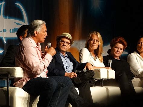 Star Trek Prop, Costume & Auction Authority: Voyager Cast On Stage at 2015 Star Trek Las Vegas Con