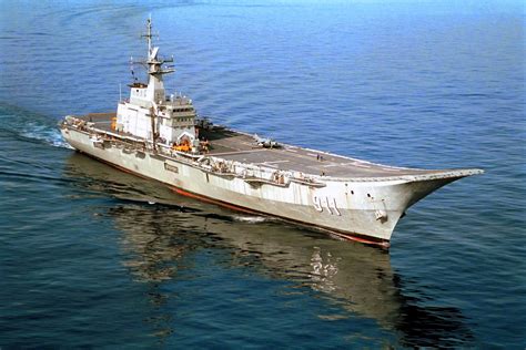 Thai helicopter carrier Chakri Naruebet ~ Aircraft carriers