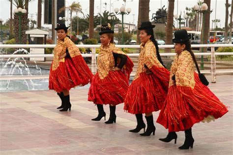 Chilean dancers #culture #sofun Design Art Drawing, Graphic Design Art, Luxury Tours, Wine Tour ...