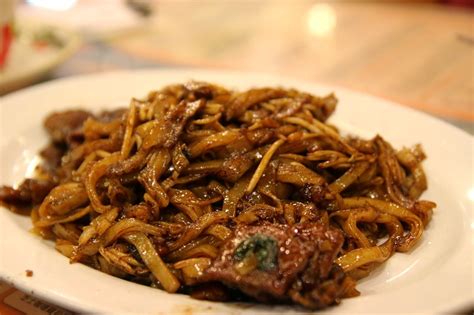 Singapore Famous Beef Kway Teow Recipe | Singapore Food