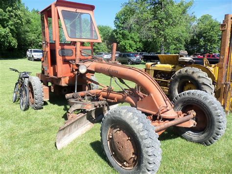 Allis Chalmers Model D motor grader that sold for $3,500.00 | Allis chalmers tractors, Motor ...