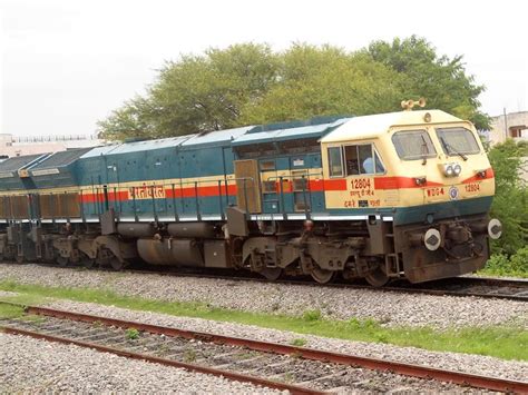 * Indian Railway * Twin WDG4 class Diesel Locomotive at Malkajgiri ...