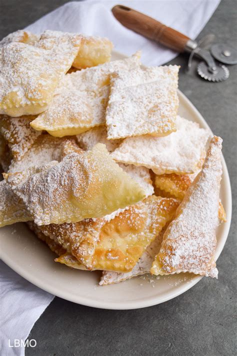 Italian fried pastries - Bugie di carnevale - Less Butter More Oil