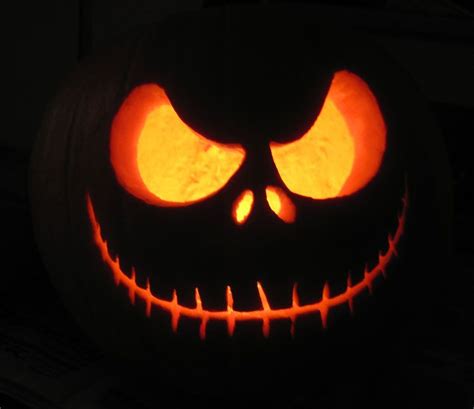 Jack Skellington Jack O' Lantern | Pumpkin carving, Scary halloween pumpkins, Halloween pumpkin ...