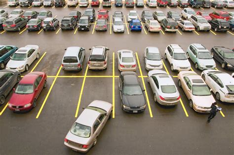 Holiday parking at the mall: Survival tips - Chicago Tribune