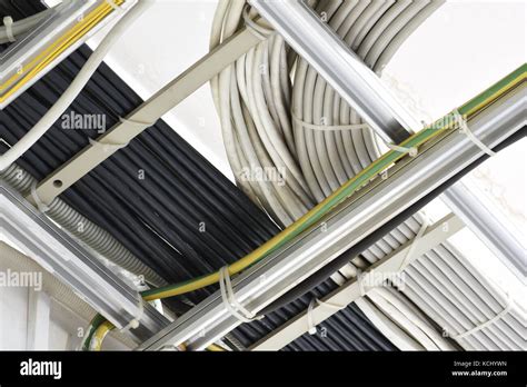 Data cables ceiling hi-res stock photography and images - Alamy