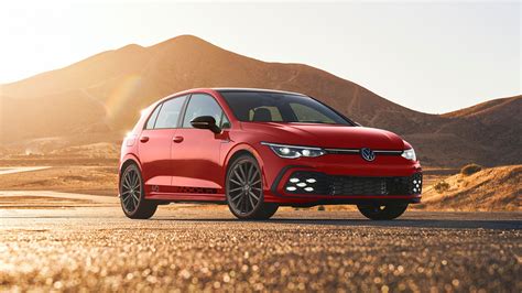 2023 Volkswagen Golf GTI and Golf R: Choosing the Right Trim - Autotrader