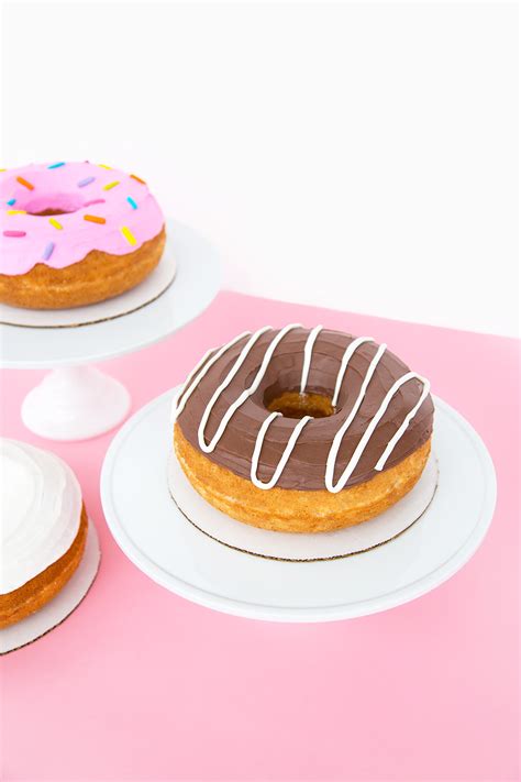 » Giant Donut Cake: Three Ways