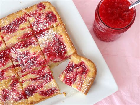 Raspberry Coffee Cake - Garnish & Glaze