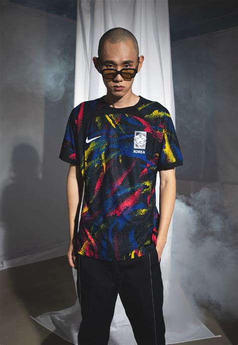 Nike Reveal South Korea 2022 World Cup Home & Away Kits - SoccerBible