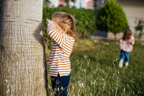 Hoofartikel: Dit is mos nou kinderspeletjies! | Die Pos