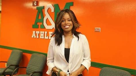 FAMU alum Pam Oliver begins her 25th season with the NFL on Fox