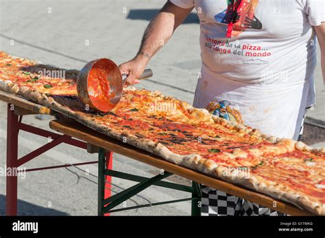 Guinness world record food hi-res stock photography and images - Alamy