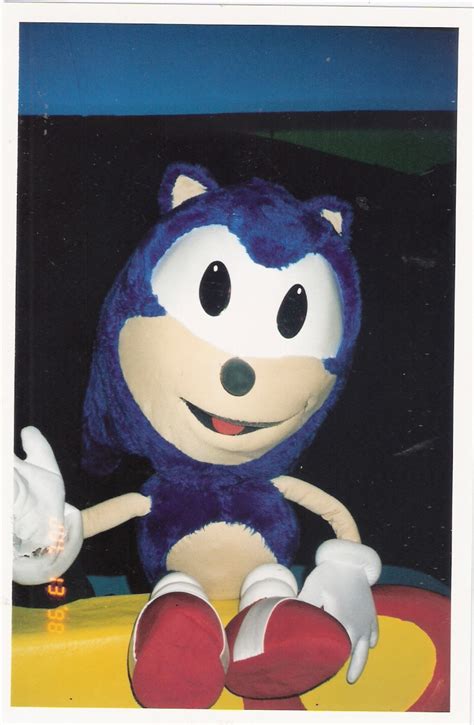 Sega Memories: SegaWorld Sydney had a Sonic Puppet Show!