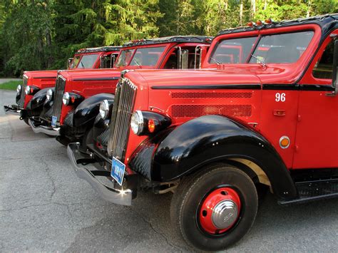 Red Bus | Three of those cool red tour buses, parked for the… | Flickr