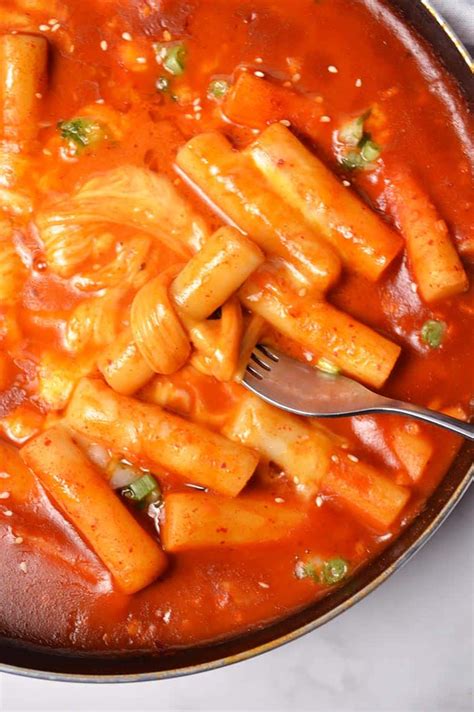 Cheese Tteokbokki - Jaja Bakes - jajabakes.com