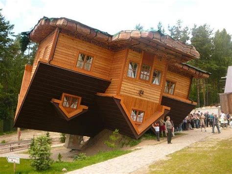 The World's Weirdest Houses - 40 Unusual Homes From Around The Globe ...