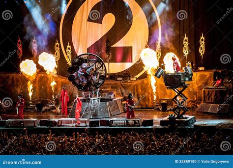 Slipknot concert editorial image. Image of alternative - 32889180