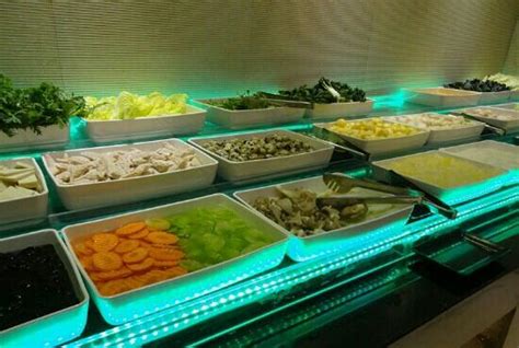 LE BUFFET, Montreal - Parc Jean-Drapeau - Restaurant Reviews, Photos ...