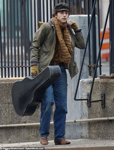 Timothée Chalamet Embodies Bob Dylan As He Carries A Guitar While Filming For Singer's Big ...