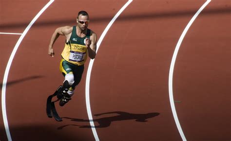 Pistorius resta troppo al telefono in carcere e scoppia una rissa