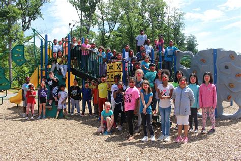 McNair Elementary Students Show Off Their Noses! – BackPack Beginnings