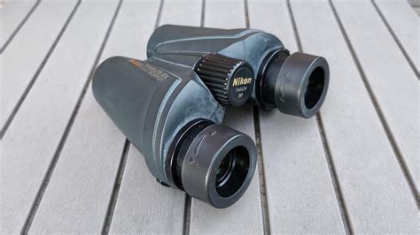 Nikon Travelite EX 8x25 binoculars review | Space