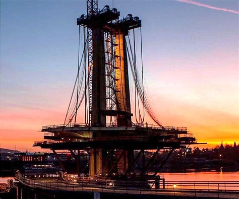 Willamette River Transit Bridge | Kiewit Corporation