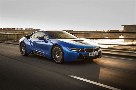 Amazing photo gallery BMW i8 Protonic Blue