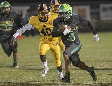 High school football: Zavier Mincey helps Mainland past Lake Minneola