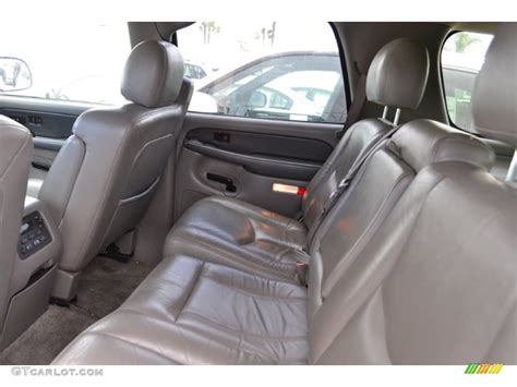 2003 Chevrolet Tahoe LT interior Photo #50197656 | GTCarLot.com