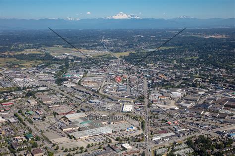 canada_bc_langley_2018_07_12_3206 - Global Air Photos