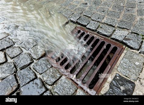 Rainwater channel hi-res stock photography and images - Alamy