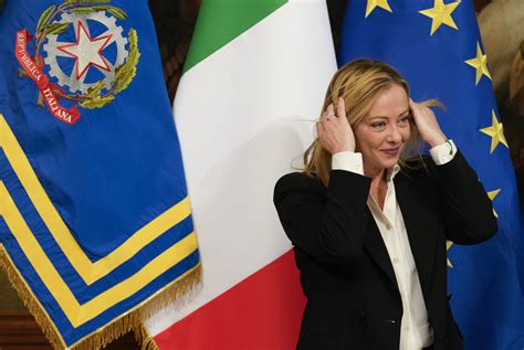 Giorgia Meloni sets out vision for Italy in maiden speech as PM | Euronews