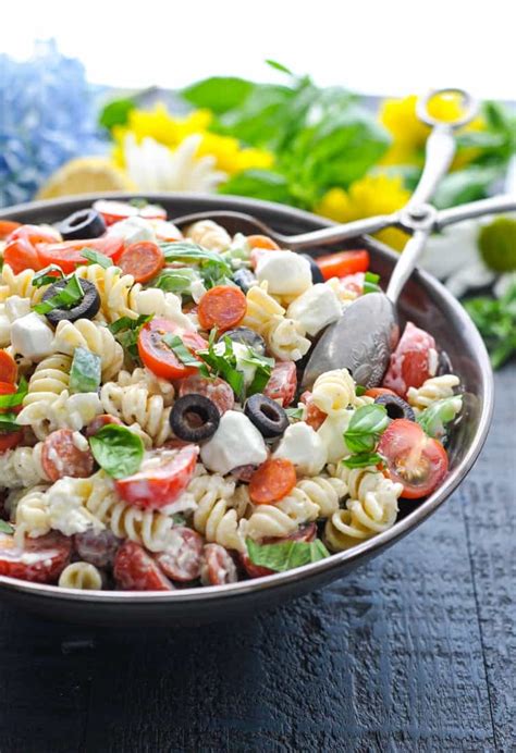 Creamy Italian Pasta Salad - The Seasoned Mom