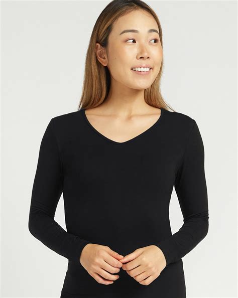 Bamboo Long Sleeve V Neck - Black – O2wear