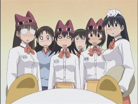 osaka azumanga cosplay | Azumanga daioh, Anime poses reference, Cat hug