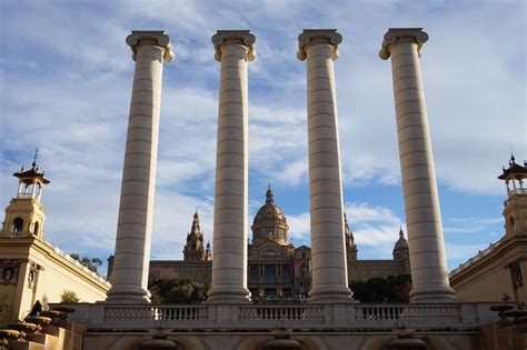 BARCELONA: IONIC COLUMNS | Roman architecture, Neoclassical art, Architecture