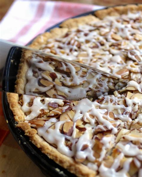 Mary Berry's Bakewell Tart Recipe and a Mincemeat Twist from Christina ...