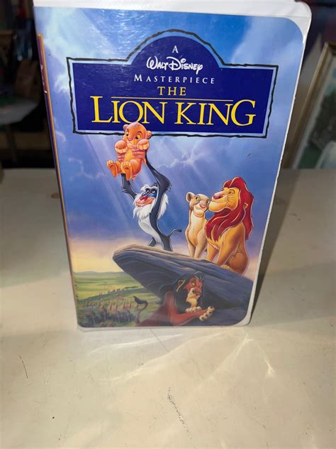 Vintage The Lion King VHS Tape. The Lion King Movie With Clamshell Case. The Lion King Movie on VHS