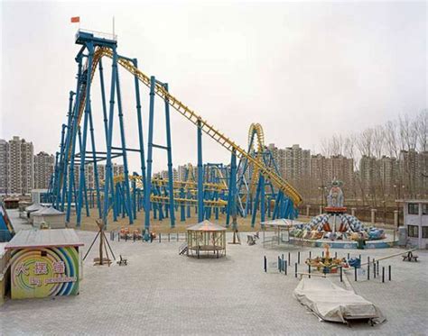 Photographer Visits China's Abandoned Amusement Parks | Abandoned ...