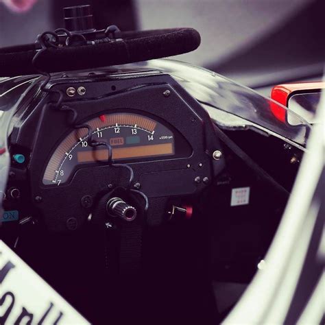 #enlapistadotcom #Repost @mclaren Step inside the cockpit of the MP4/5 ...