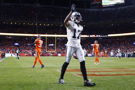 Davante Adams #17 of the Las Vegas Raiders (Photo by Justin Edmonds ...