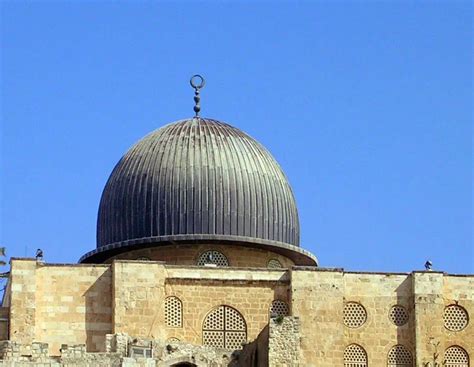 Al-Aqsa Mosque - third most important Islamic site | Wondermondo