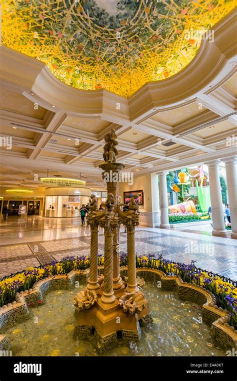 Bellagio las vegas interior hi-res stock photography and images - Alamy